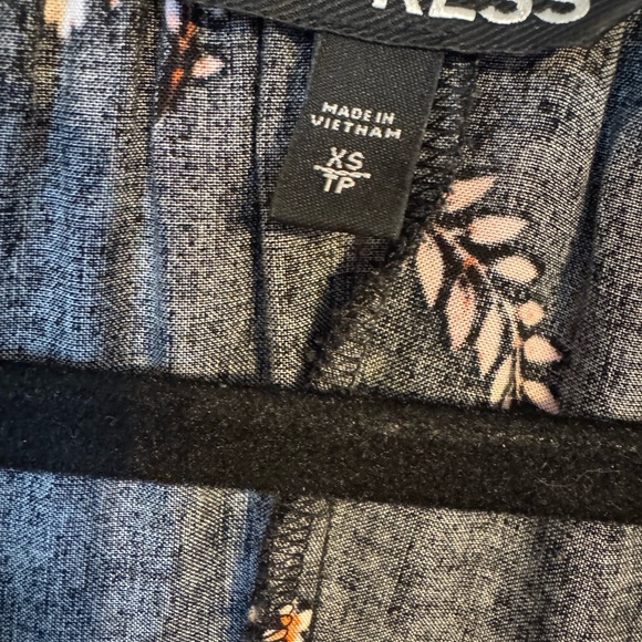 ❤️Express Black Floral Tunic Dress XSMALL #CL - Picture 6 of 6